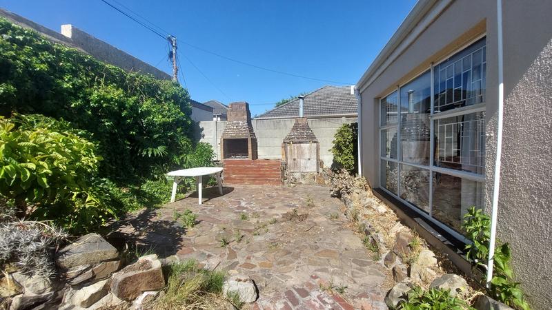 To Let 3 Bedroom Property for Rent in Chrismar Western Cape